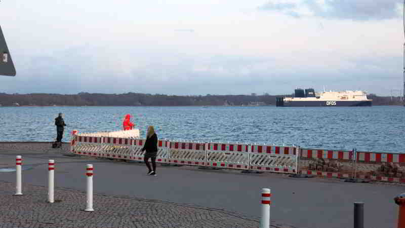 Heringsangeln in Kiel am weißen Poller am 23.03.2024